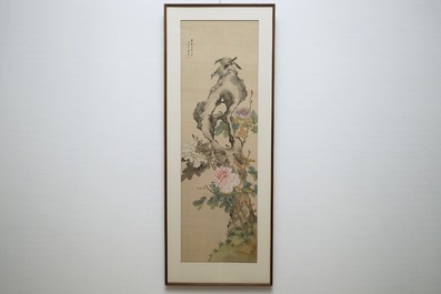 Ju Lian (1828-1904), Deux oiseaux sur un rocher entour&eacute; de pivoines, encre et aquarelle sur soie