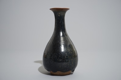 A Chinese Jianyao hare's fur glaze yuhuchunping vase, Song or later