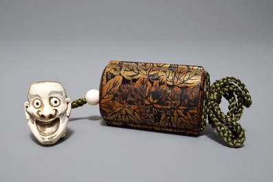 Three Japanese maki-e and red lacquer inro with ojime and netsuke, Meiji, 19/20th C.