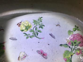 Un rafraichissoir &agrave; bouteilles en porcelaine de Chine famille rose d&rsquo;apr&egrave;s Pronk, Qianlong, vers 1740