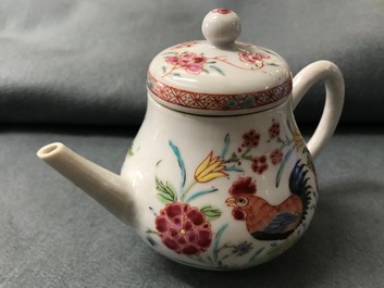 A Chinese famille rose teapot with roosters, Yongzheng