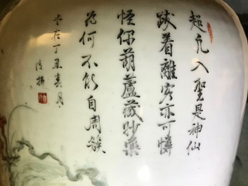 Un vase en porcelaine de Chine &agrave; d&eacute;cor qianjiang cai, 19/20&egrave;me