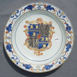 A Chinese Imari-style armorial dish, Kangxi