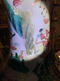 Trois grands vases en porcelaine de Chine famille rose et c&eacute;ladon, 19/20&egrave;me