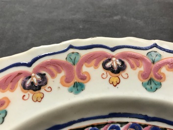 Un plat en porcelaine de Chine famille rose dans le go&ucirc;t de Pronk, Qianlong