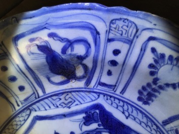 Five Chinese blue and white plates and bowls, Wanli, Tianqi and Transitional period