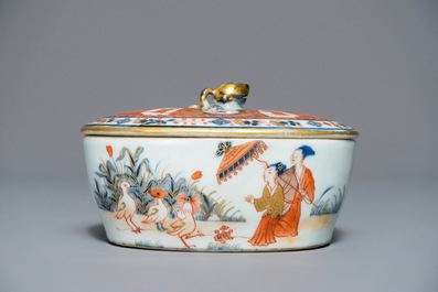 A Chinese Imari style butter tub after Cornelis Pronk: &ldquo;Dames au Parasol&quot;, Qianlong, ca. 1736-1738