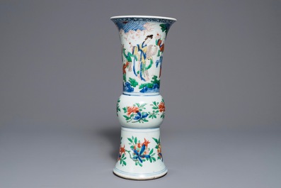 Un vase de forme gu en porcelaine de Chine wucai, Shunzhi, &eacute;poque Transition