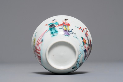 Une tasse et soucoupe en porcelaine de Chine famille rose &agrave; d&eacute;cor de 'La Romance de la chambre de l'ouest', Yongzheng/Qianlong