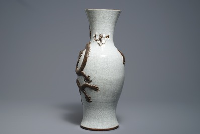 A Chinese Nanking crackle-glazed 'dragon' vase, 19th C.