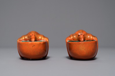 A pair of Chinese coral ground bat-shaped brush washers, 18/19th C.