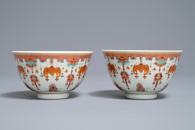 A pair of Chinese famille rose bowls, Guangxu mark, 19/20th C.