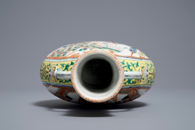 A Chinese famille verte moonflask, Xuande mark, 19th C.