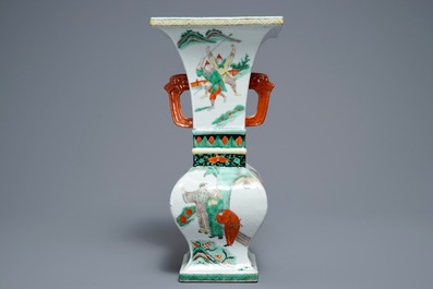 A square Chinese famille verte vase, Kangxi mark, 19/20th C.