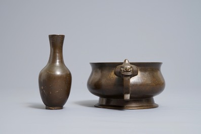 A Chinese silver-inlaid bronze incense burner and a vase, Shishou mark, 19th C.