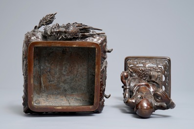 A Japanese bronze koro on dragon claw feet, Edo or Meiji, 18/19th C.