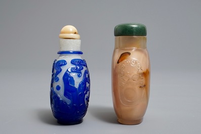 Two Chinese agate and overlay glass snuff bottles, 19/20th C.