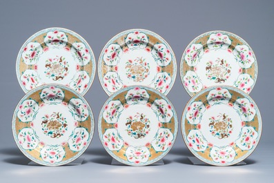 Deux plats et six assiettes en porcelaine de Chine famille rose, Yongzheng/Qianlong