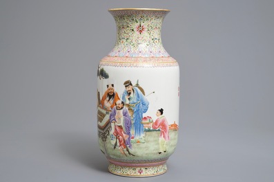 A Chinese famille rose lantern vase with go players, Qianlong mark, Republic, 20th C.