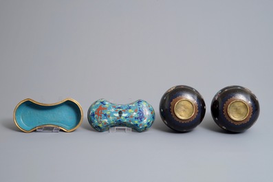 A pair of Chinese cloisonn&eacute; bottle vases and an ingot-shaped box and cover, 19/20th C.