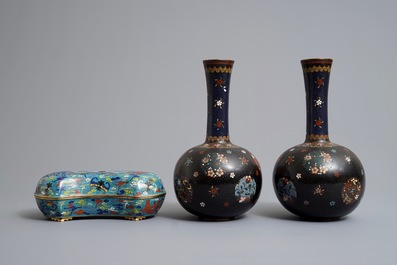 A pair of Chinese cloisonn&eacute; bottle vases and an ingot-shaped box and cover, 19/20th C.