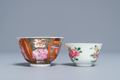 Deux tasses et soucoupes en porcelaine de Chine famille rose, Yongzheng/Qianlong