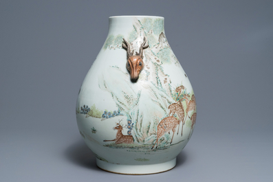 A Chinese qianjiang cai hu-shaped deer vase, 19/20th C.