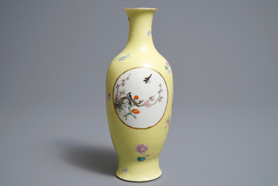 A Chinese famille rose on yellow sgraffiato ground vase, Ju Ren Tang mark, Republic, 20th C.