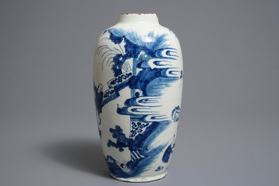 A Dutch Delft blue and white chinoiserie vase, 17/18th C.