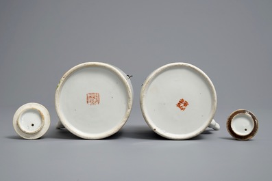 Twee Chinese qianjiang cai theepotten met deksels, 19/20e eeuw