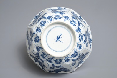 A Chinese blue and white octagonal bowl with floral design, Kangxi