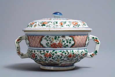 A Chinese famille verte tureen and cover, Kangxi