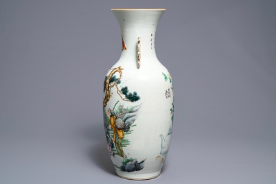 A Chinese famille rose two-sided design vase, 19/20th C.