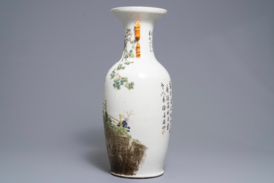 Un vase en porcelaine de Chine qianjiang cai &agrave; d&eacute;cor de Lan Caihe, 19&egrave;me