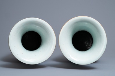 A pair of Chinese famille rose vases, 19/20th C.