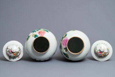Four Chinese qianjiang cai vases with antiquities design, 19/20th C.