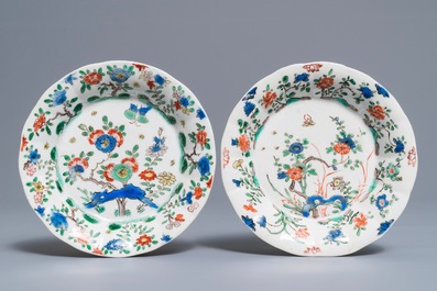 A pair of lobed Chinese famille verte cups and saucers, Kangxi