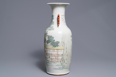 A Chinese qianjiang cai vase with figures in a landscape, 19/20th C.