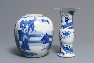 A large Chinese blue and white dish, a beaker vase and a ginger jar, 18/19th C.