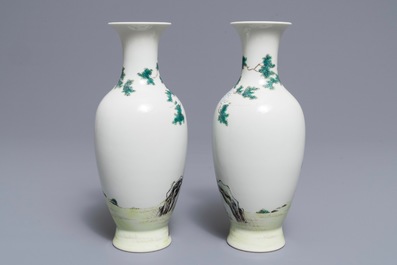 A pair of Chinese famille rose vases, Ju Ren Tang mark, Republic, 20th C.