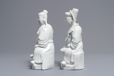 Twee Chinese Dehua blanc de Chine figuren van Guandi en Zhenwu, 18/19e eeuw