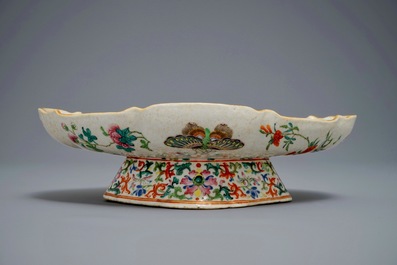 A Chinese famille rose bowl on foot, Jiaqing mark, 19th C.