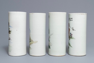 Quatre portes-chapeau en porcelaine de Chine qianjiang cai, 19/20&egrave;me