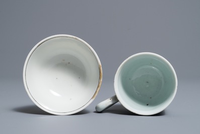 Deux tasses et une soucoupe armori&eacute;es en porcelaine de Chine, Yongzheng