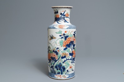 A Chinese verte-Imari rouleau vase with floral design, Kangxi