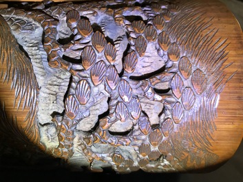 Two Chinese carved bamboo brush pots, 18/19th C.