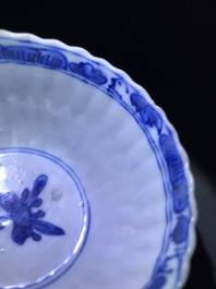 Een collectie divers Chinees blauwwit porselein, Kangxi/Qianlong