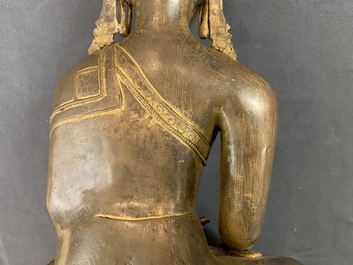 A Sino-Tibetan gilt-copper figure of Buddha Shakyamuni, 17/18th C.