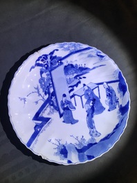 Een collectie divers Chinees blauwwit porselein, Kangxi/Qianlong