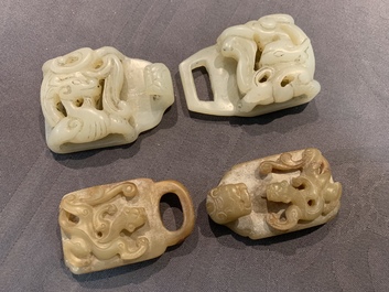 Quinze pi&egrave;ces diverses en jade sculpt&eacute;, Chine, 19/20&egrave;me